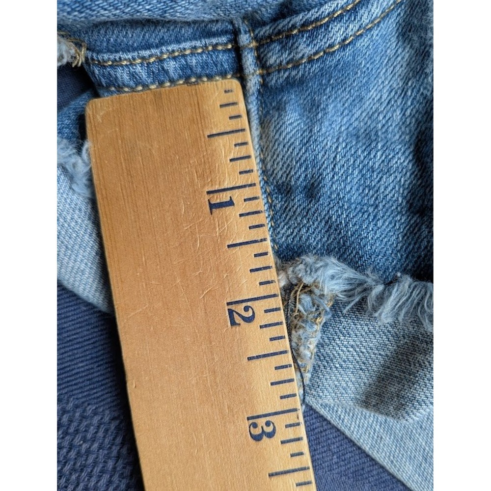 Rock & Republic Denim Shorts 10 Hula Edgy Distressed Grunge Shredded Festival - Picture 6 of 9